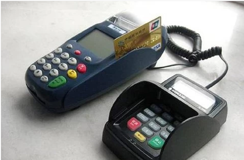 低費率POS機與標準費率POS機的區別 
